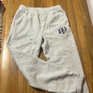 Gap x Disney sweatpants